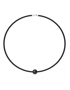Genuine pearl necklace and silver clasp